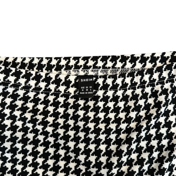 SHEIN Black and White Houndstooth Mini Pencil Skirt Size Medium US 6 - Picture 3 of 5